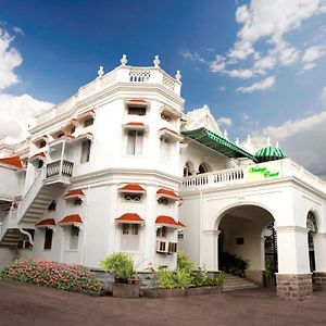 Taj Mahal Hotel Abids